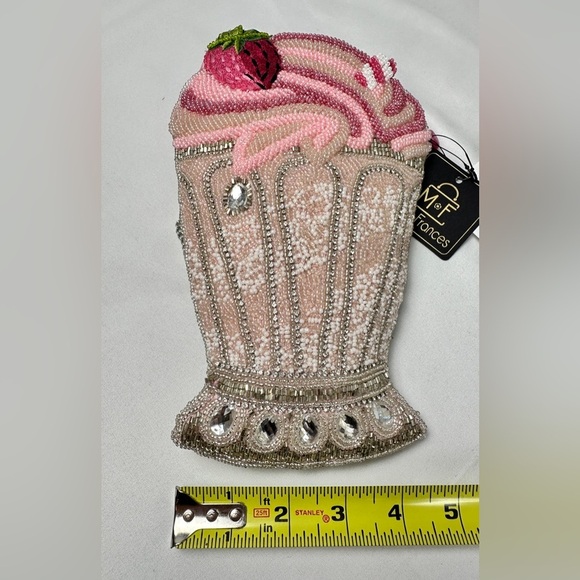 👸👸👸Mary Frances Pink and Cream Beaded Ice Cream Sundae Bag (Brand New) - Picture 15 of 15